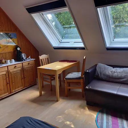 Ein Bett Hostel-style Fuer Wanderer Und Pilger Jacobusweg - Mit Pilgerpass Auf Spendenbasis Ubytování v soukromí Hermannsburg