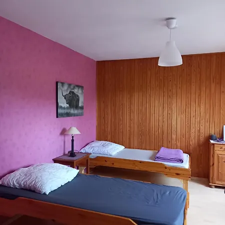 Ein Bett Hostel-style Fuer Wanderer Und Pilger Jacobusweg - Mit Pilgerpass Auf Spendenbasis * هيرمانسبرغ